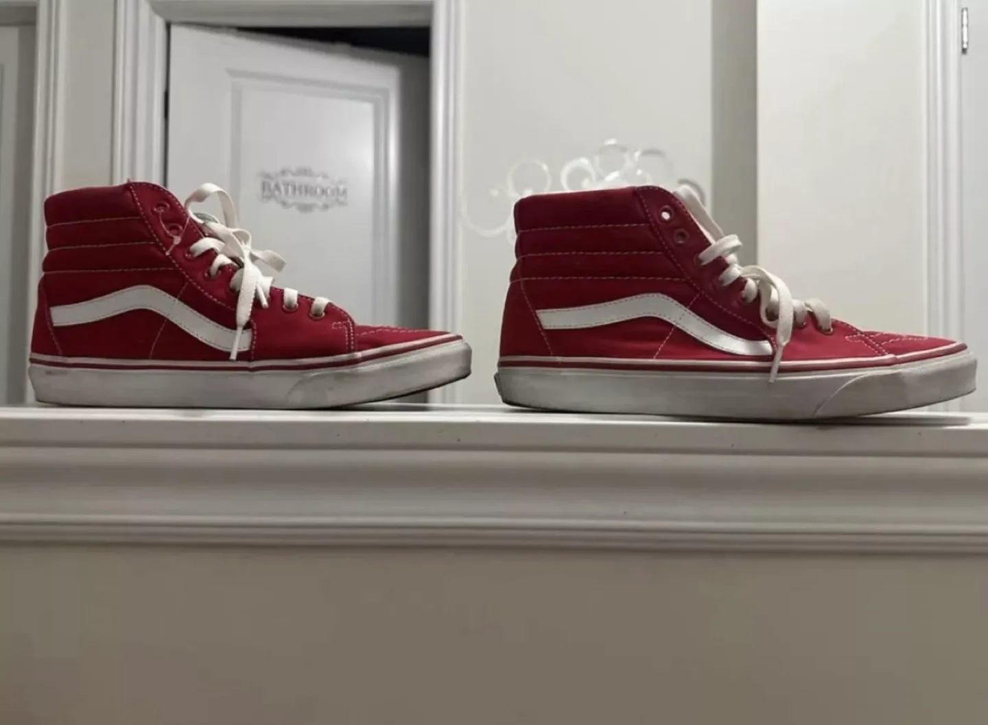 Vans Sk8-Hi Red High Top Sneakers - Size 8.5 Men's/10 Women's image indicator(3)