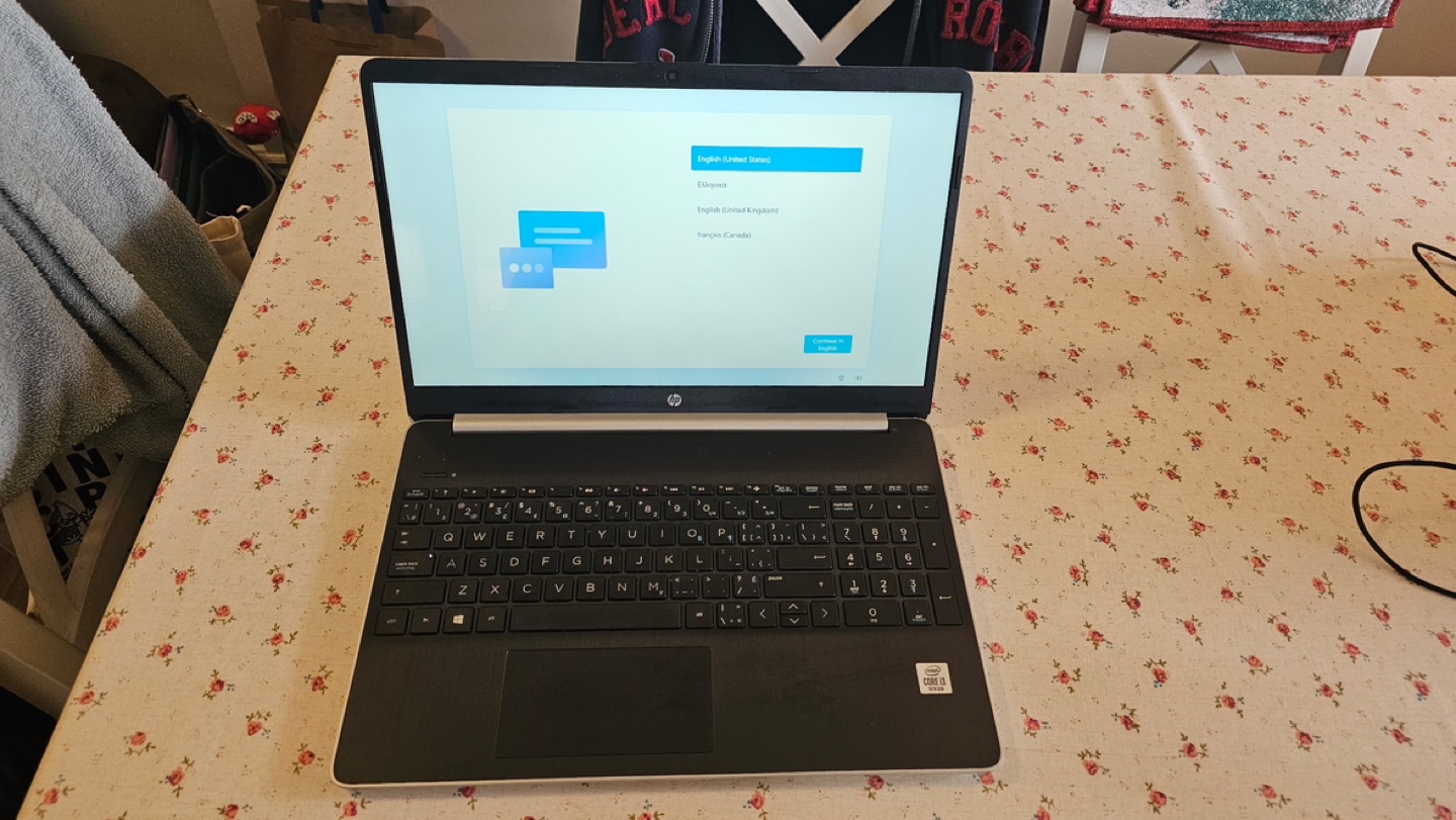 HP Laptop - photo 2