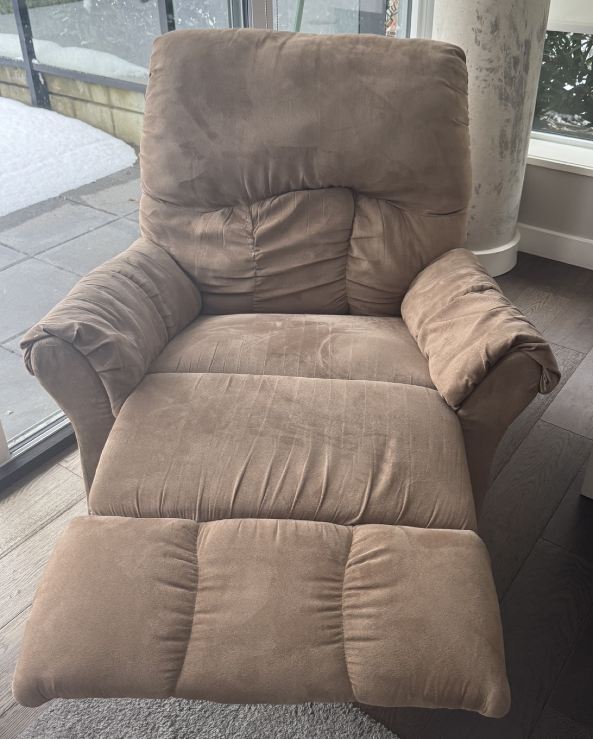 Recliner Chair - Beige Microfiber - photo 2