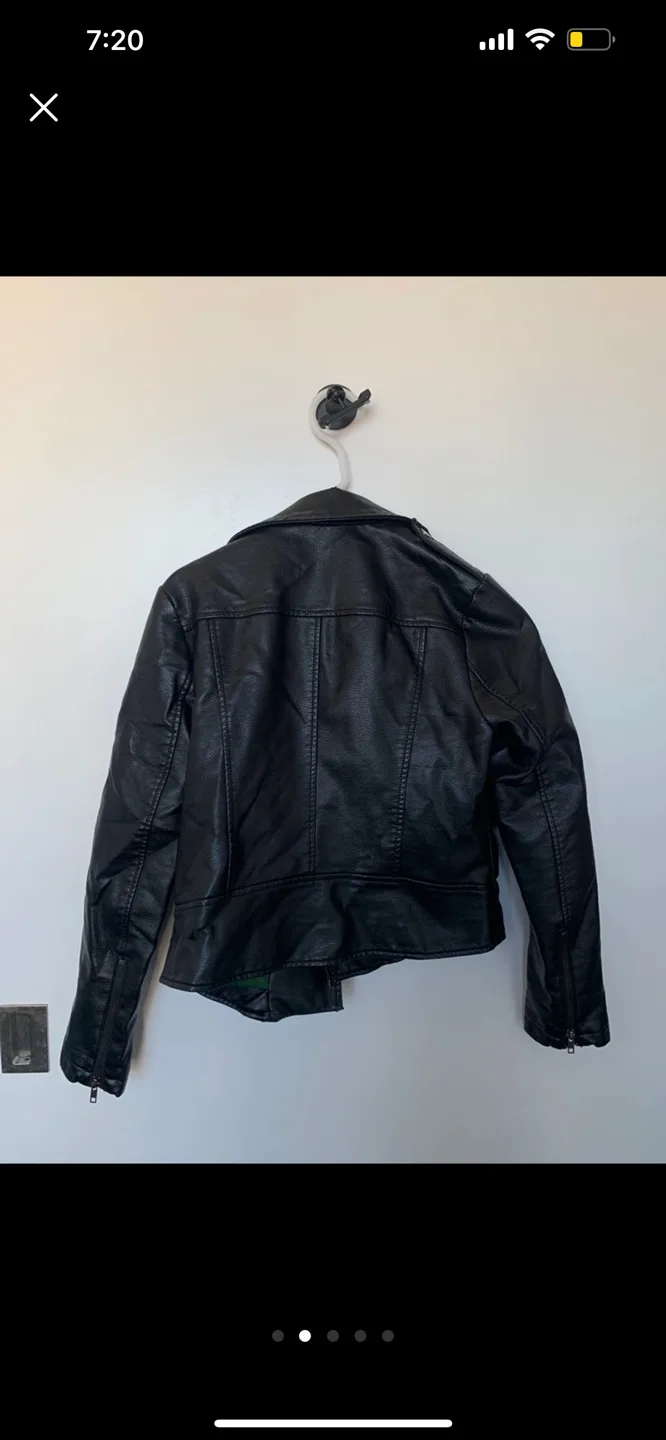 FREE! BDG Black Faux Leather Moto Jacket Size Small image indicator(2)