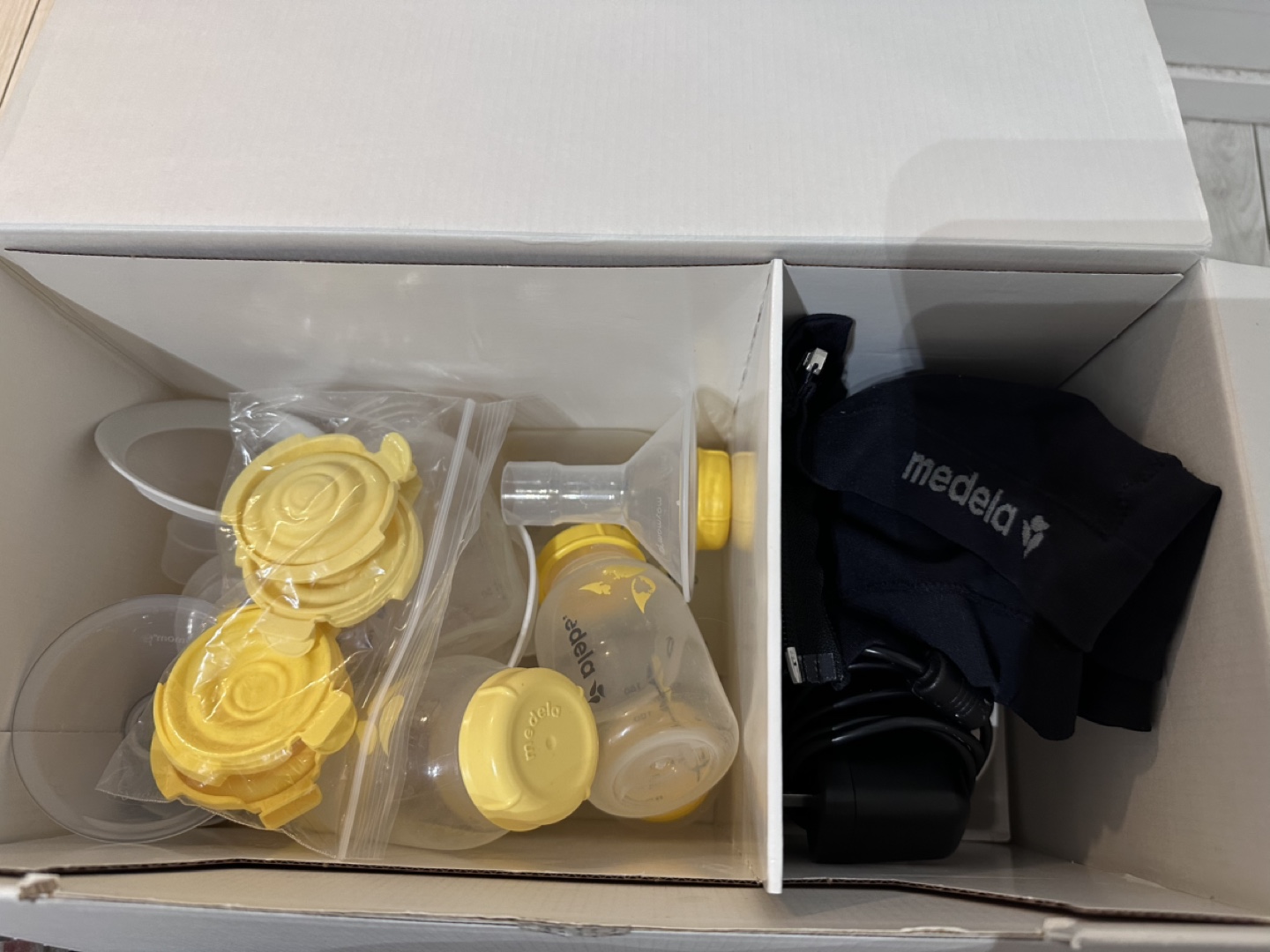 Medela Pump In Style with MaxFlow - photo 2