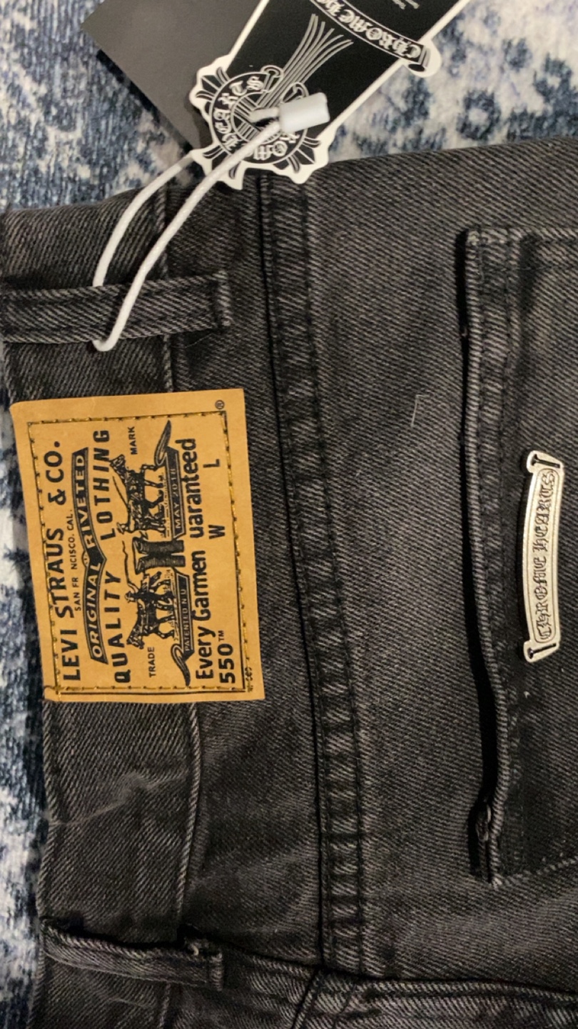 Chrome Hearts x Levi's 550 Jeans - Size 32 - photo 3