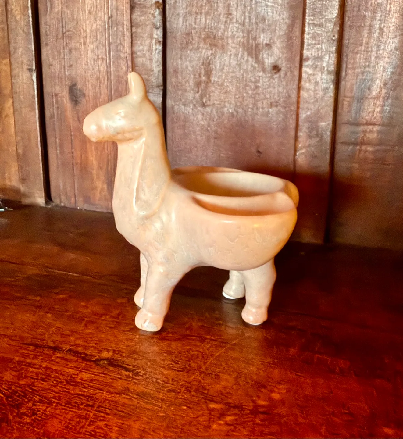 New Stoneware Statue Llama Décor, Cream image indicator(2)
