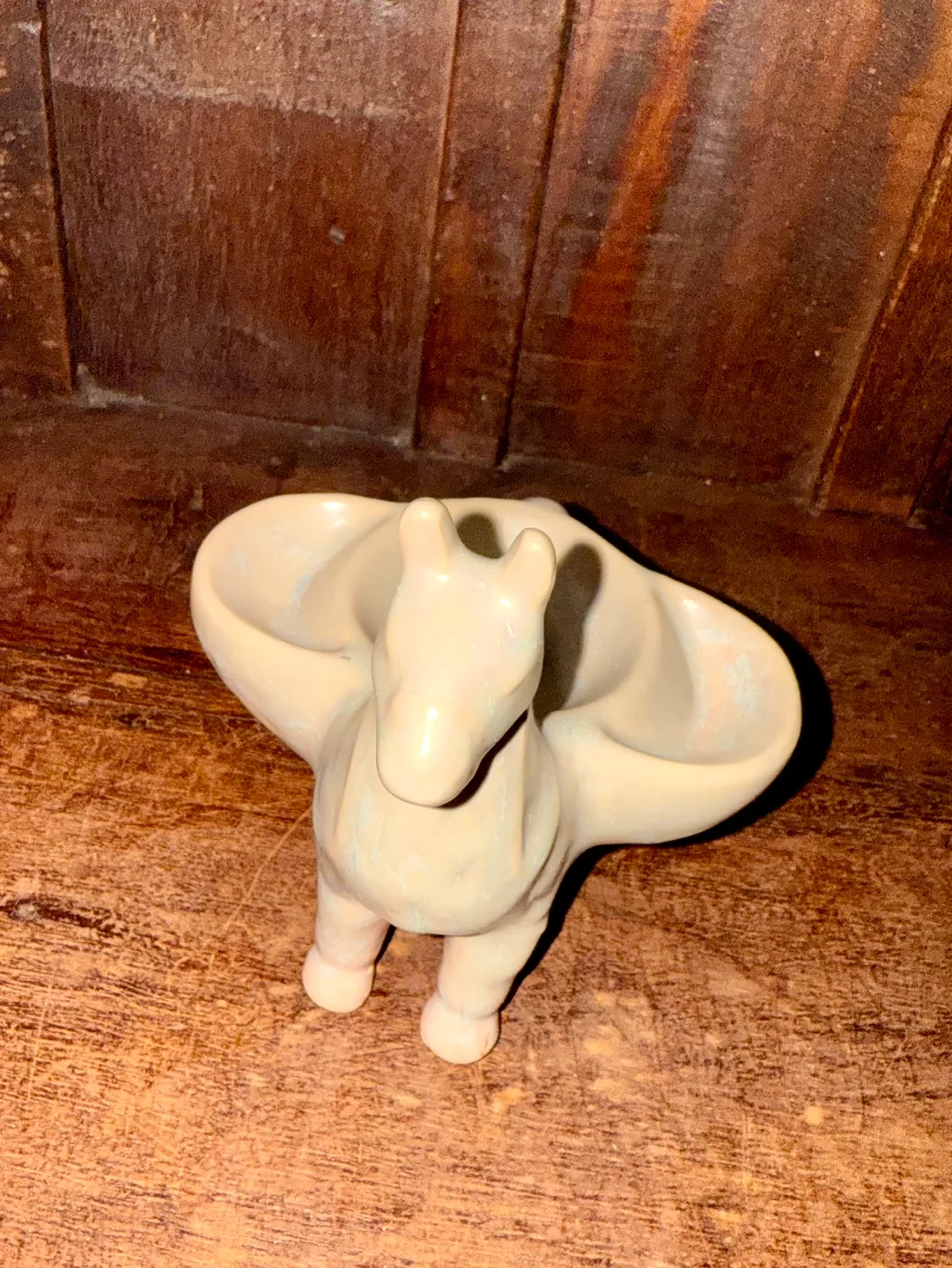 New Stoneware Statue Llama Décor, Cream image indicator(6)