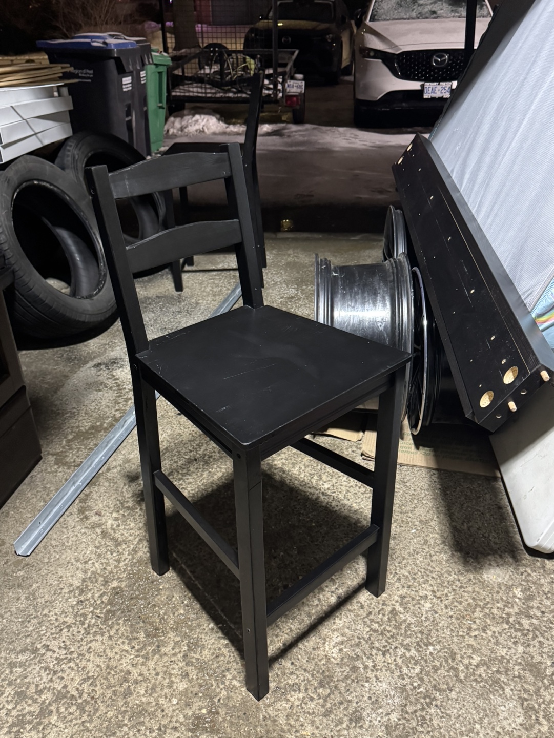 Four high chairs highest point 96cm