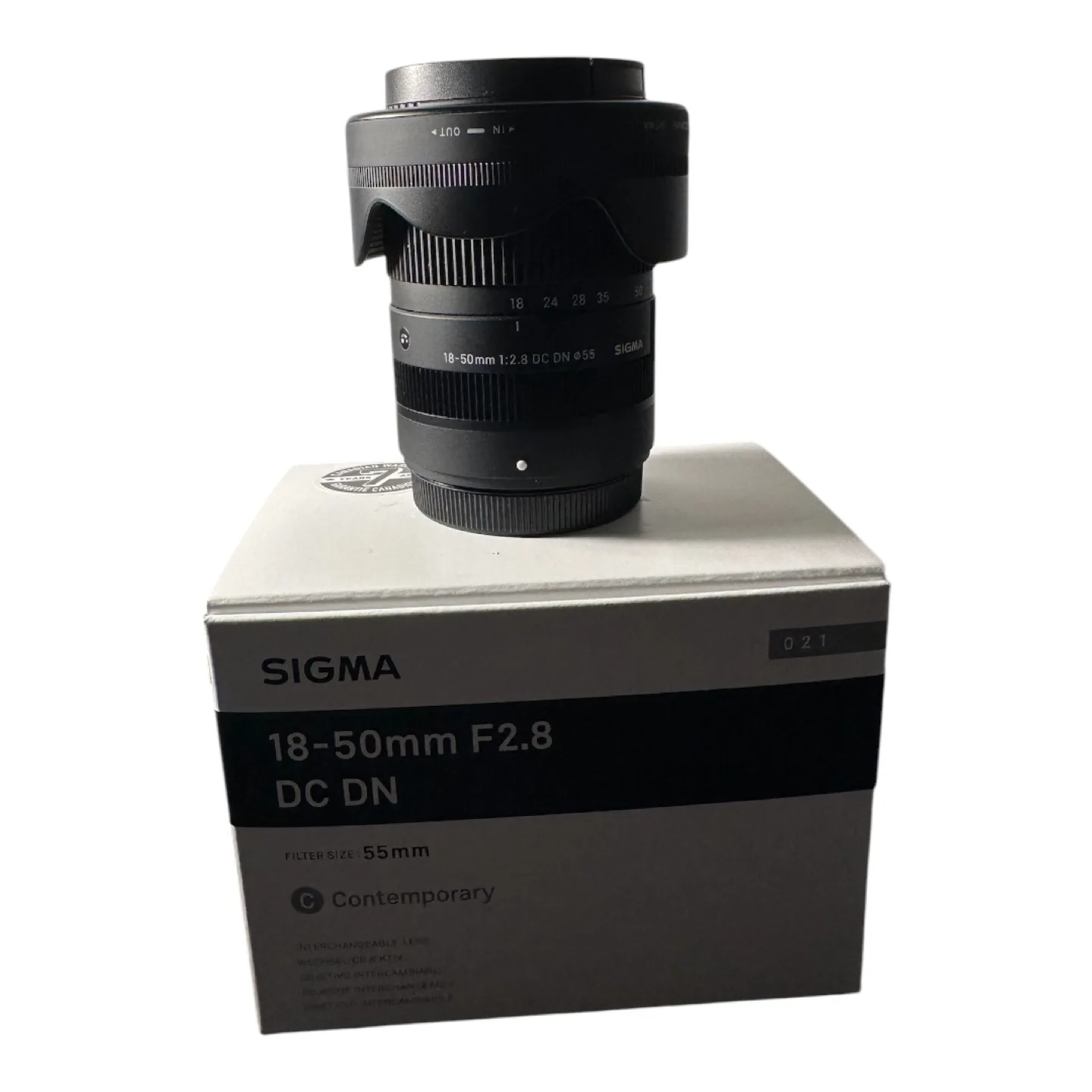 Sigma 18-50mm F2.8 DC DN Contemporary Fujifilm Mount + extras image indicator(2)