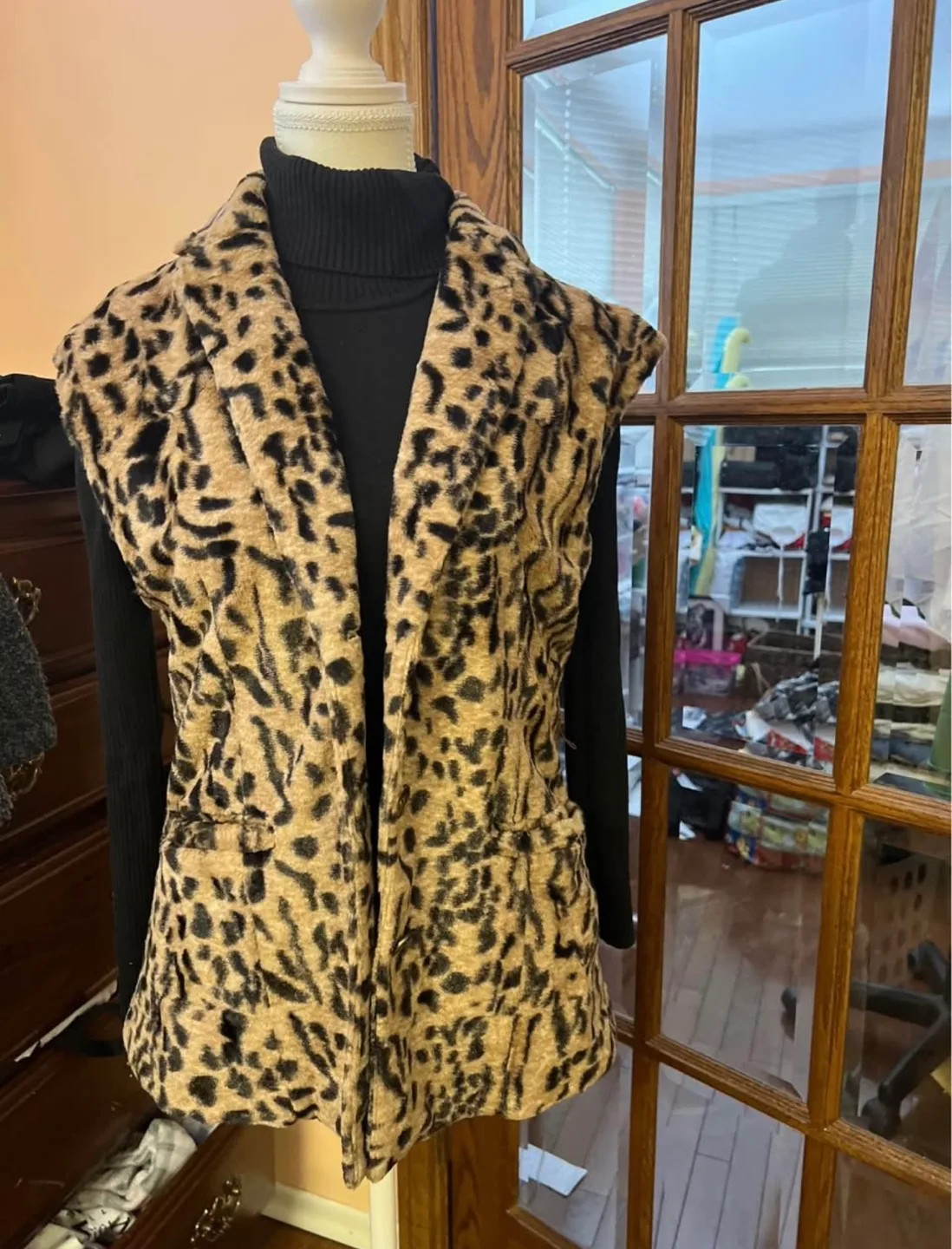 🏈Leopard Print Sleeveless Faux Fur Vest image indicator(2)