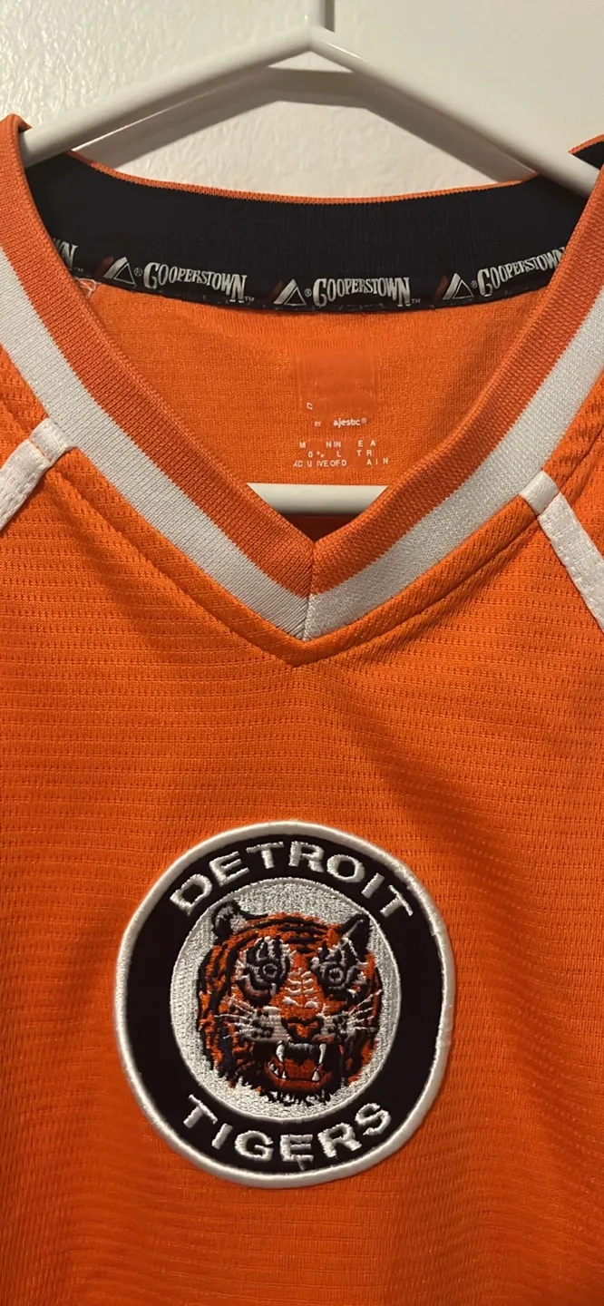 Detroit Tigers Orange Majestic Cooperstown Collection Jersey image indicator(10)