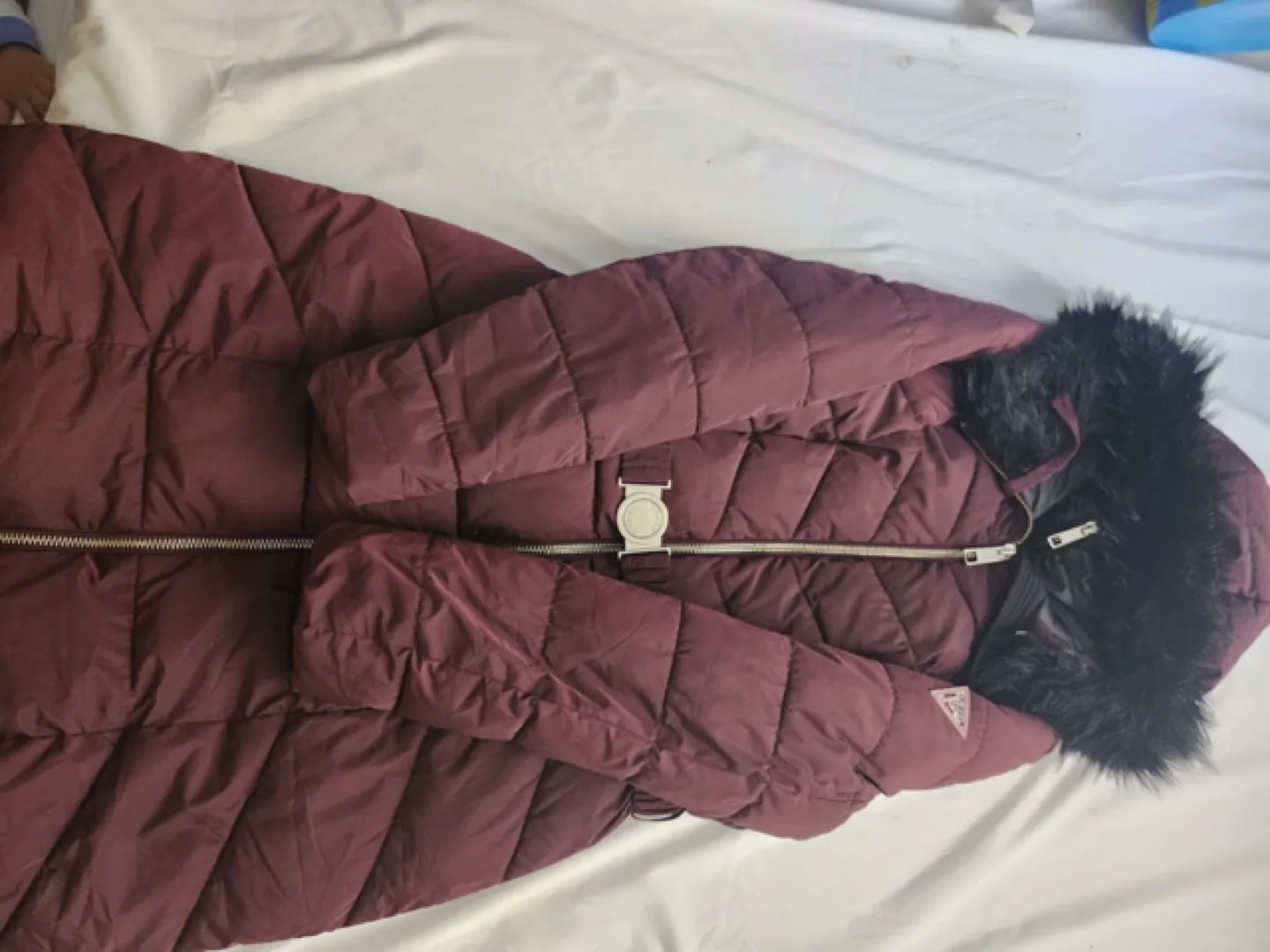 🏈Women's Guess Burgundy Puffer Coat with Faux Fur Hood image indicator(4)