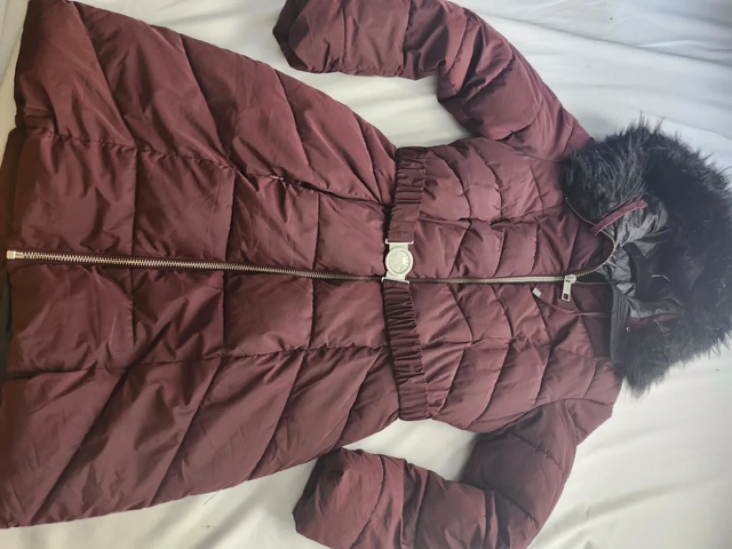 🏈Women's Guess Burgundy Puffer Coat with Faux Fur Hood image indicator(8)