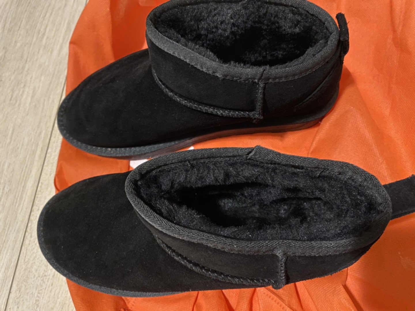 Women's Black Sheepskin-Style Boots - photo 2