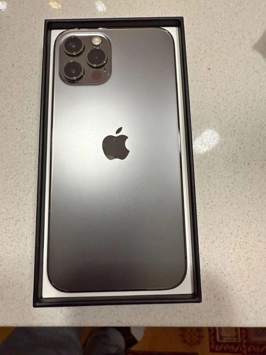 iPhone 13 Pro Black image indicator(4)