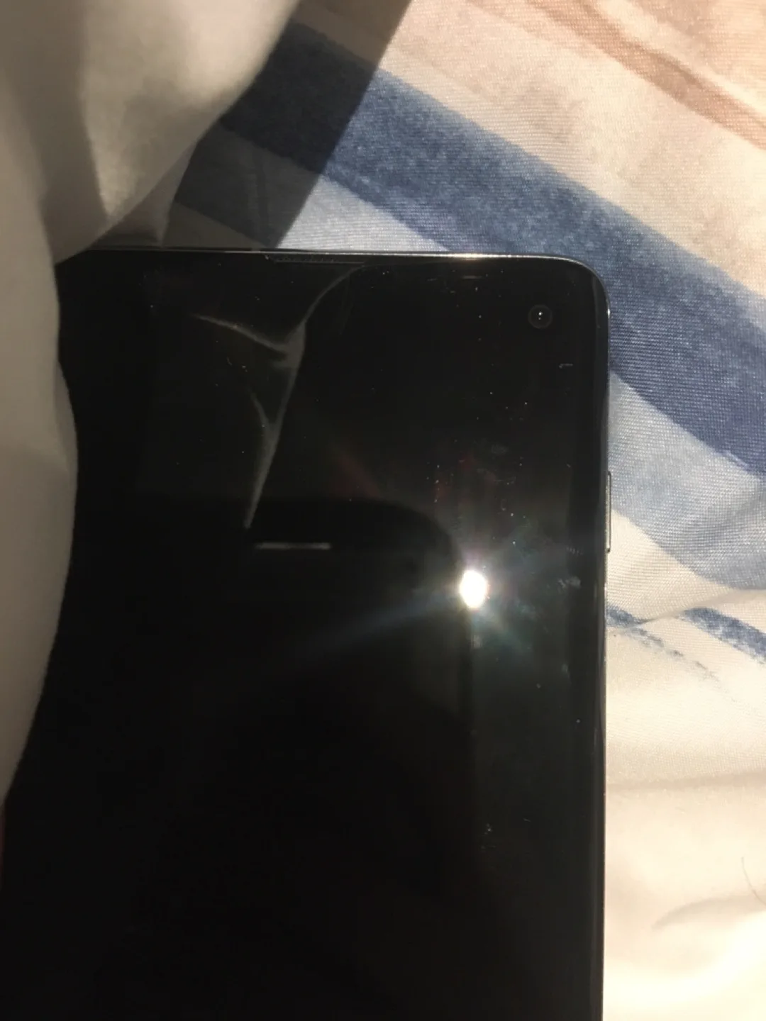 Samsung galaxy s10 (used/unlocked) 128GB with phone case image indicator(4)