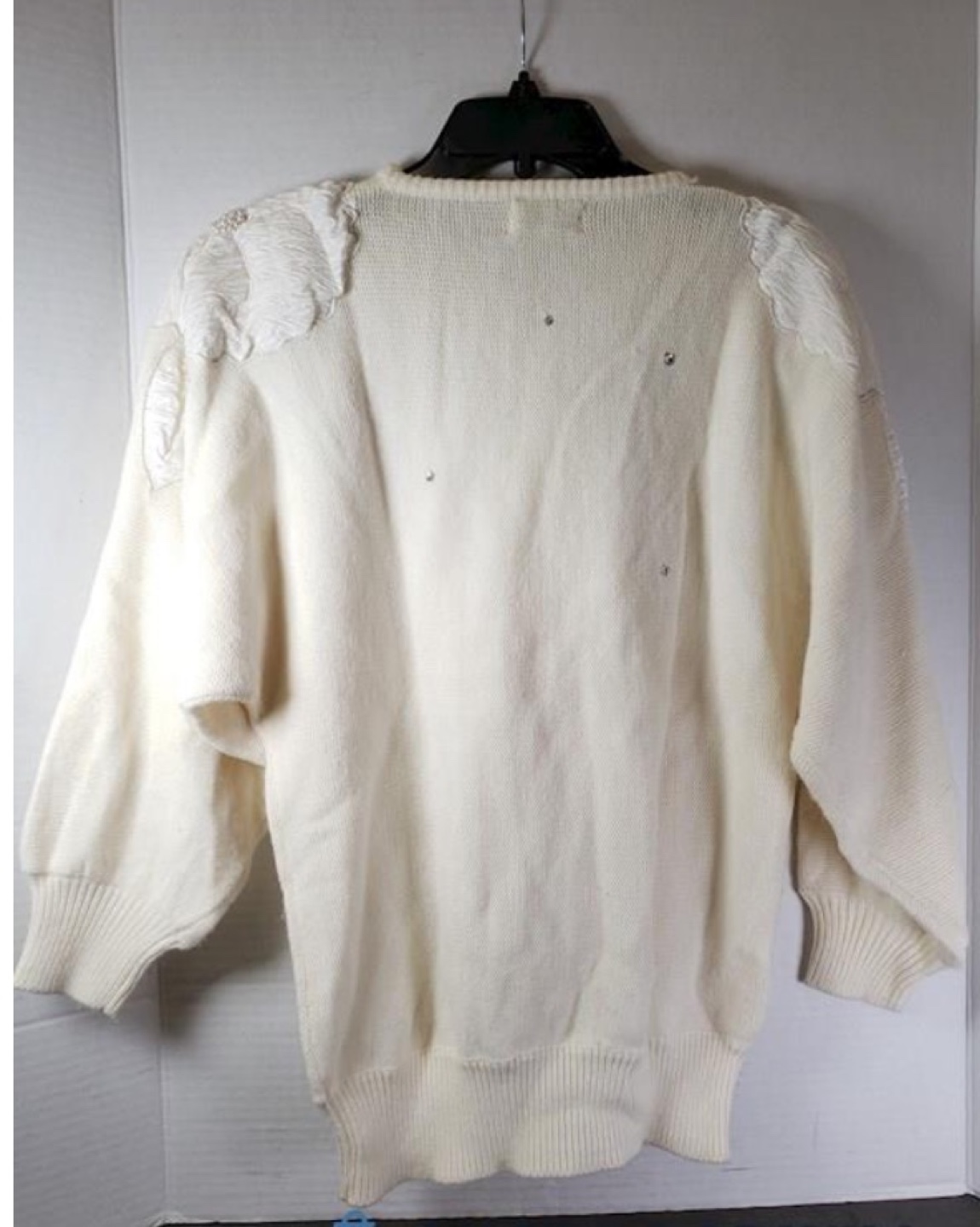 Vintage Canducci Cream Sweater w/Pearl & Floral Embellishments - photo 2