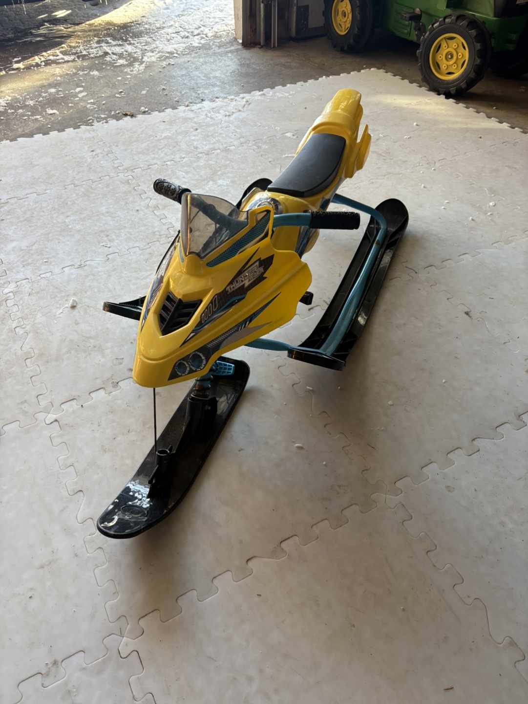 Kids' Snow Sled, Thunder 800