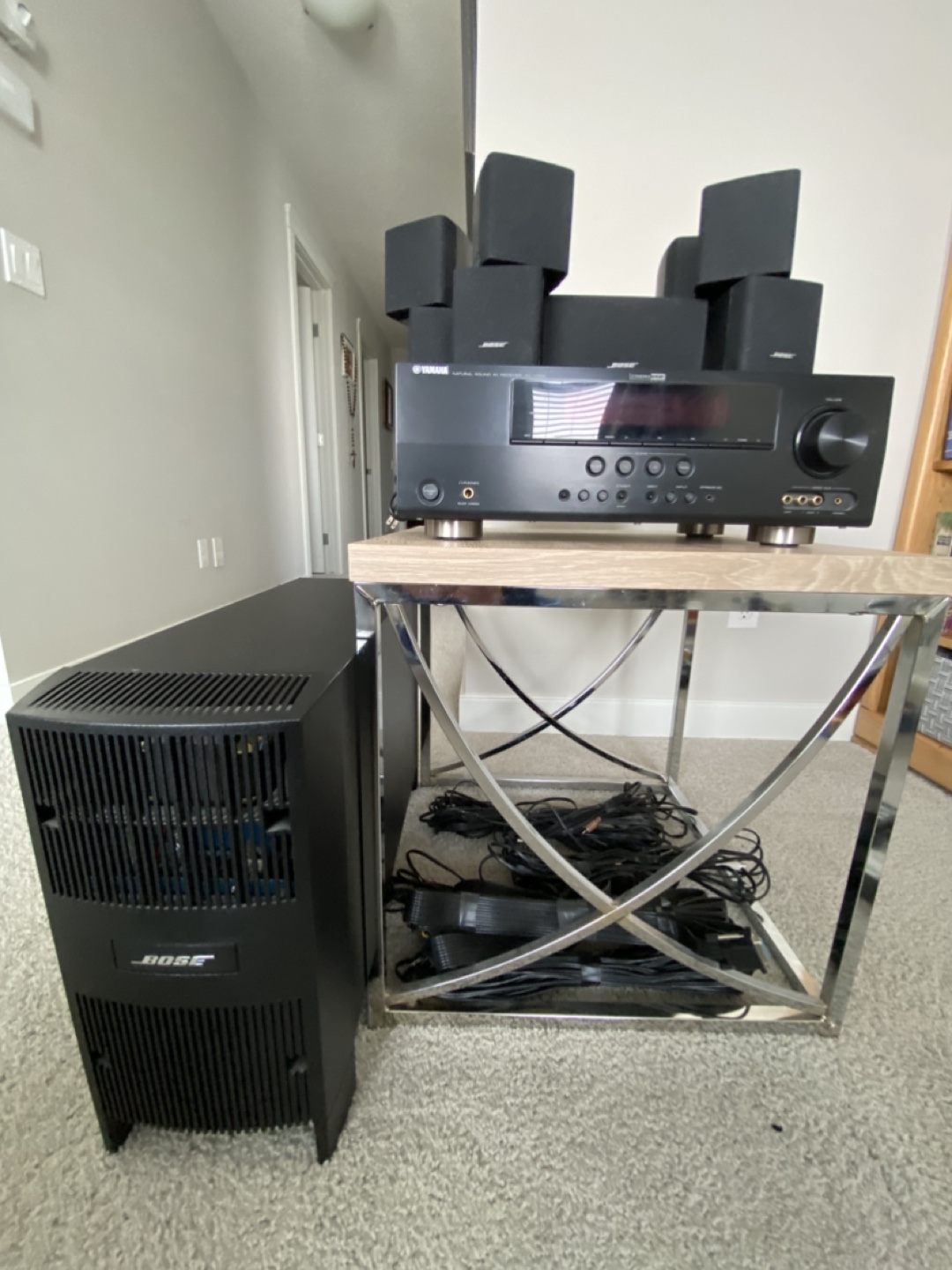 Bose 5.1 Surround Sound System with Yamaha Receiver - photo 2