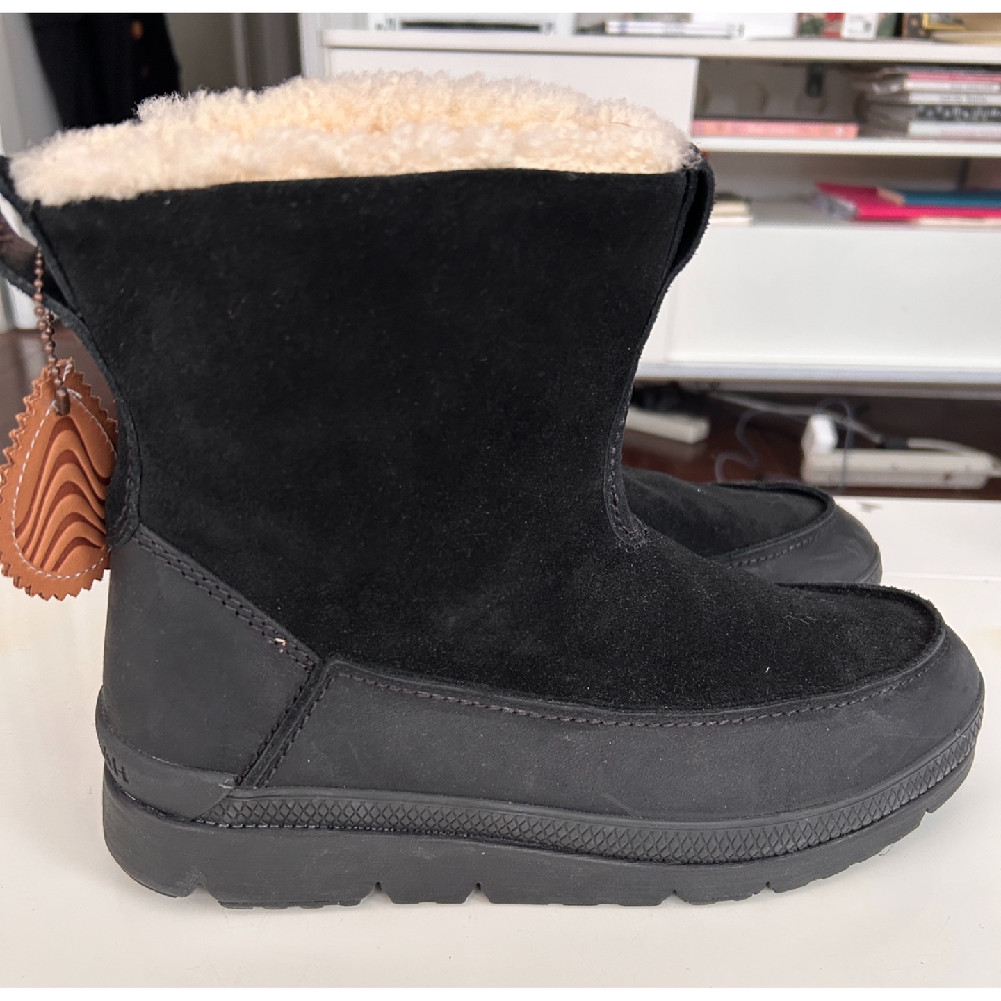 Brand New Manitobah Mukluk Boots