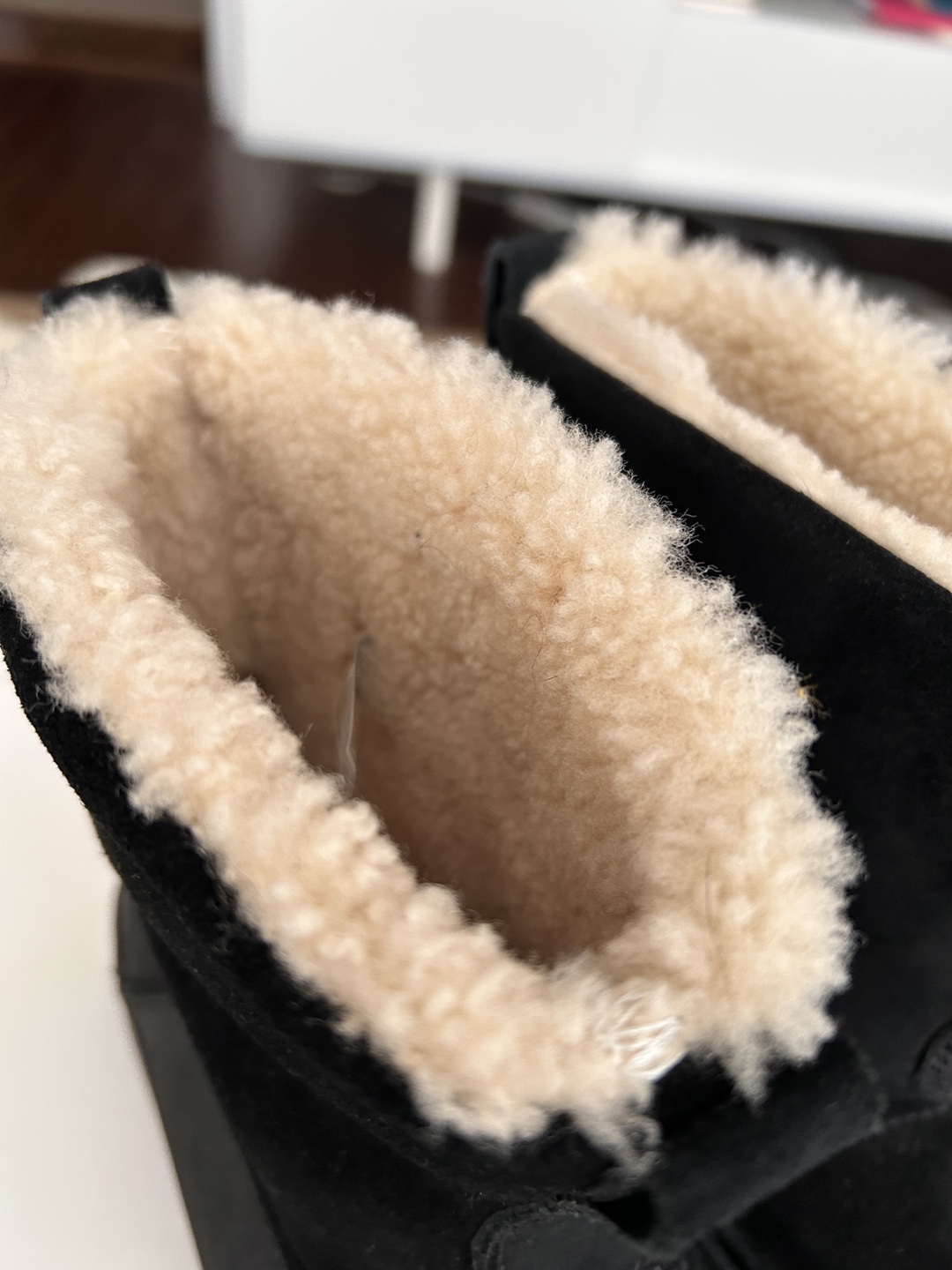 Brand New Manitobah Mukluk Boots - photo 3