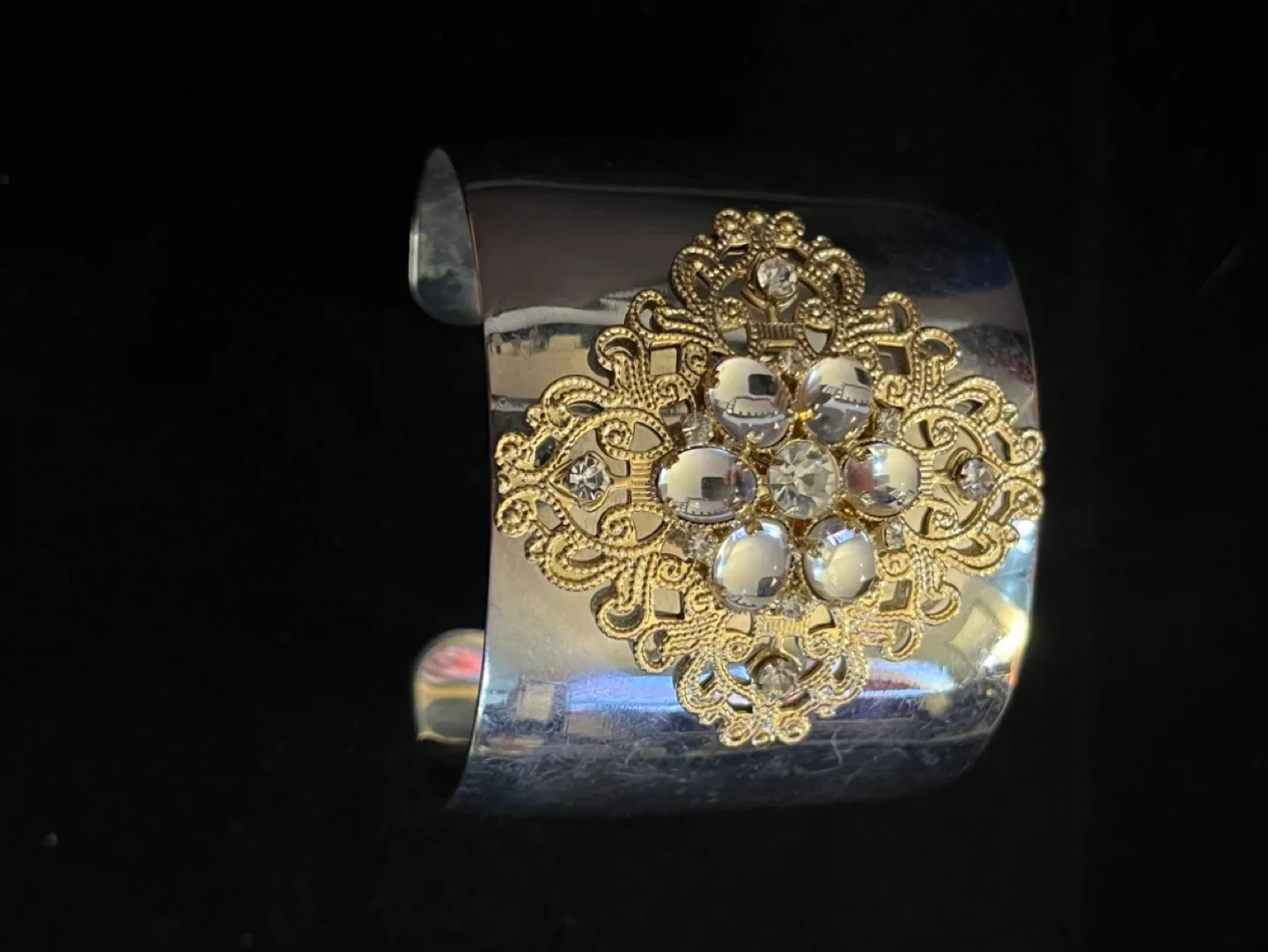 🏈Elegant Gold and Silver Cuff Bracelet with Rhinestones image indicator(3)