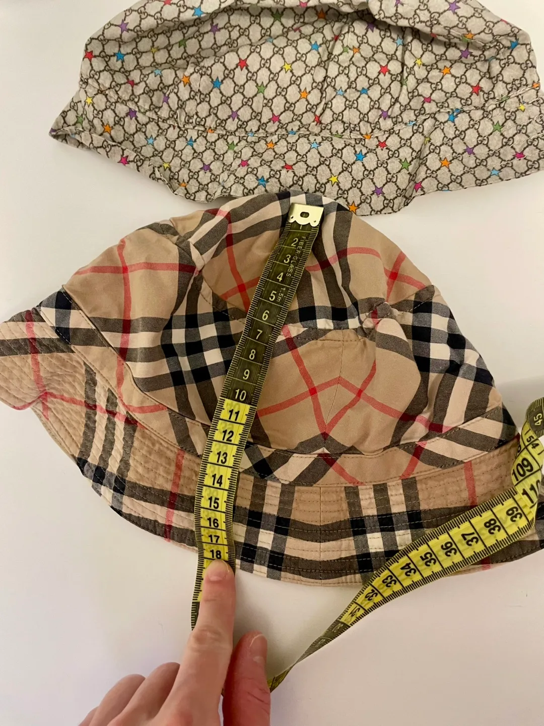 Authentic Gucci and Burberry baby/toddler Hats (price for 3) image indicator(7)