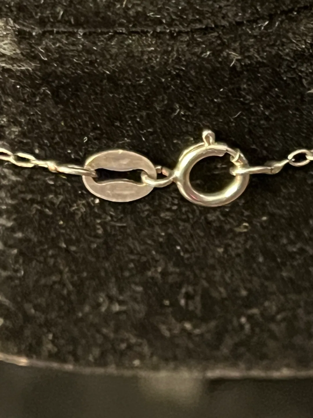 🏈 In the style of Chopard Happy Diamonds necklace image indicator(4)