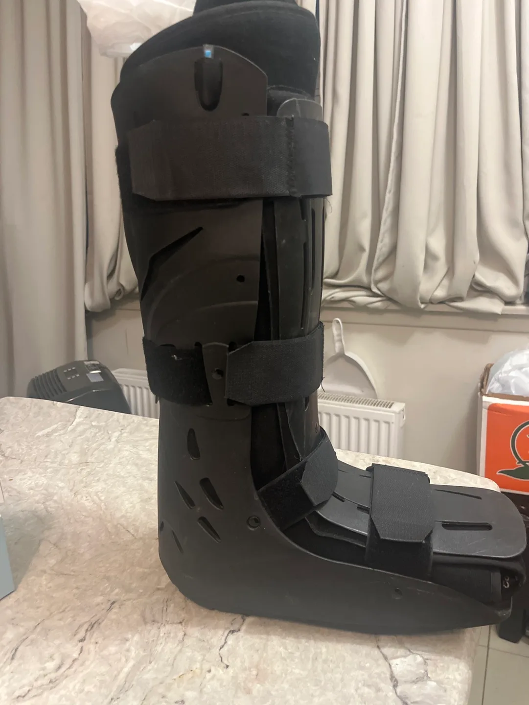 LDK2 Air Walker Boot image indicator(4)