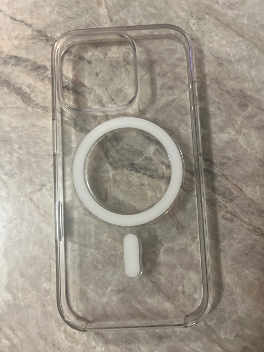 Apple MagSafe Clear Case for iPhone 16 pro image indicator(2)