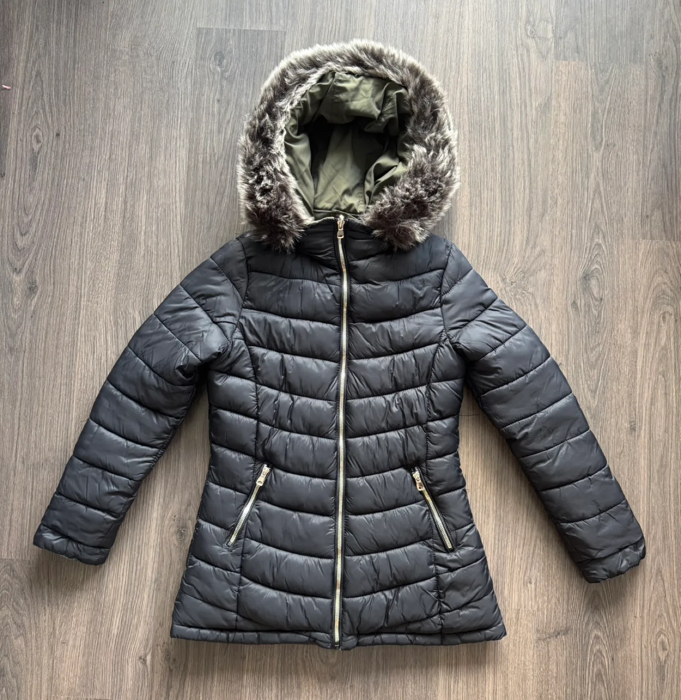 Urban Heritage Double Sided Puffer Jacket - Black & Olive Green image indicator(3)