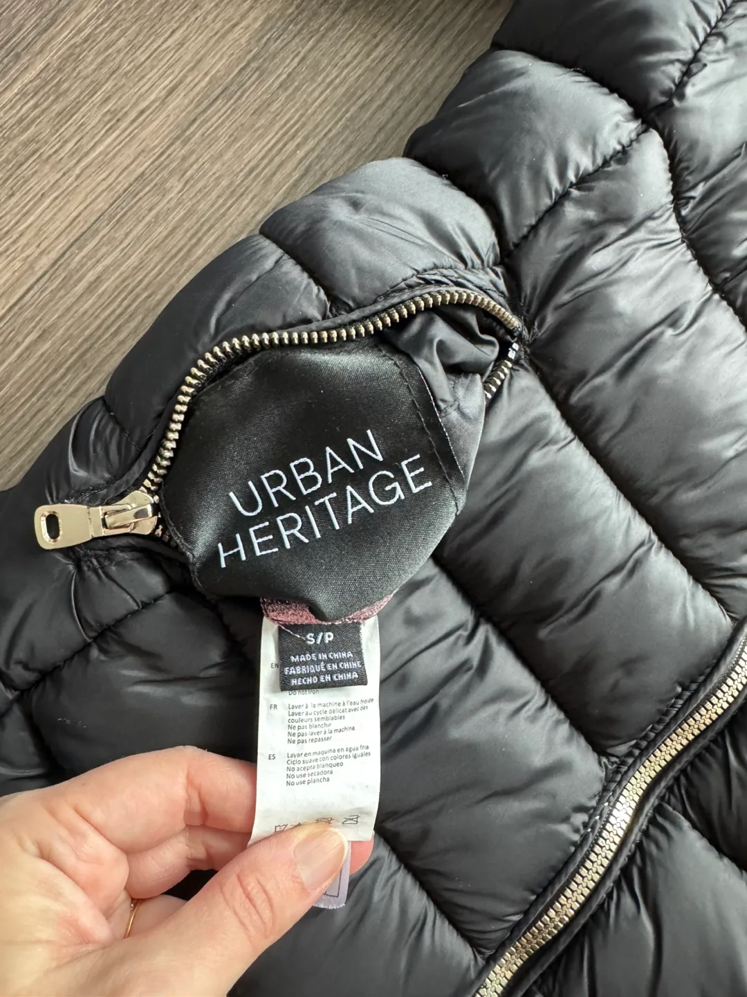 Urban Heritage Double Sided Puffer Jacket - Black & Olive Green image indicator(5)