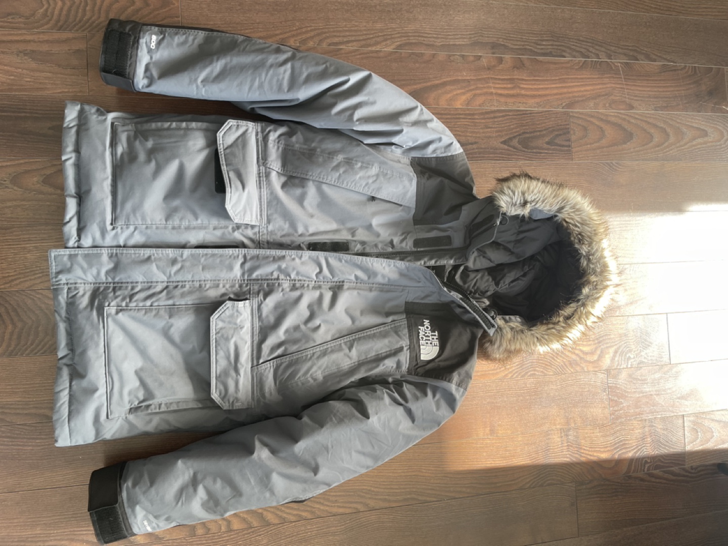 The North Face McMurdo Parka - Grey - Men's Size S