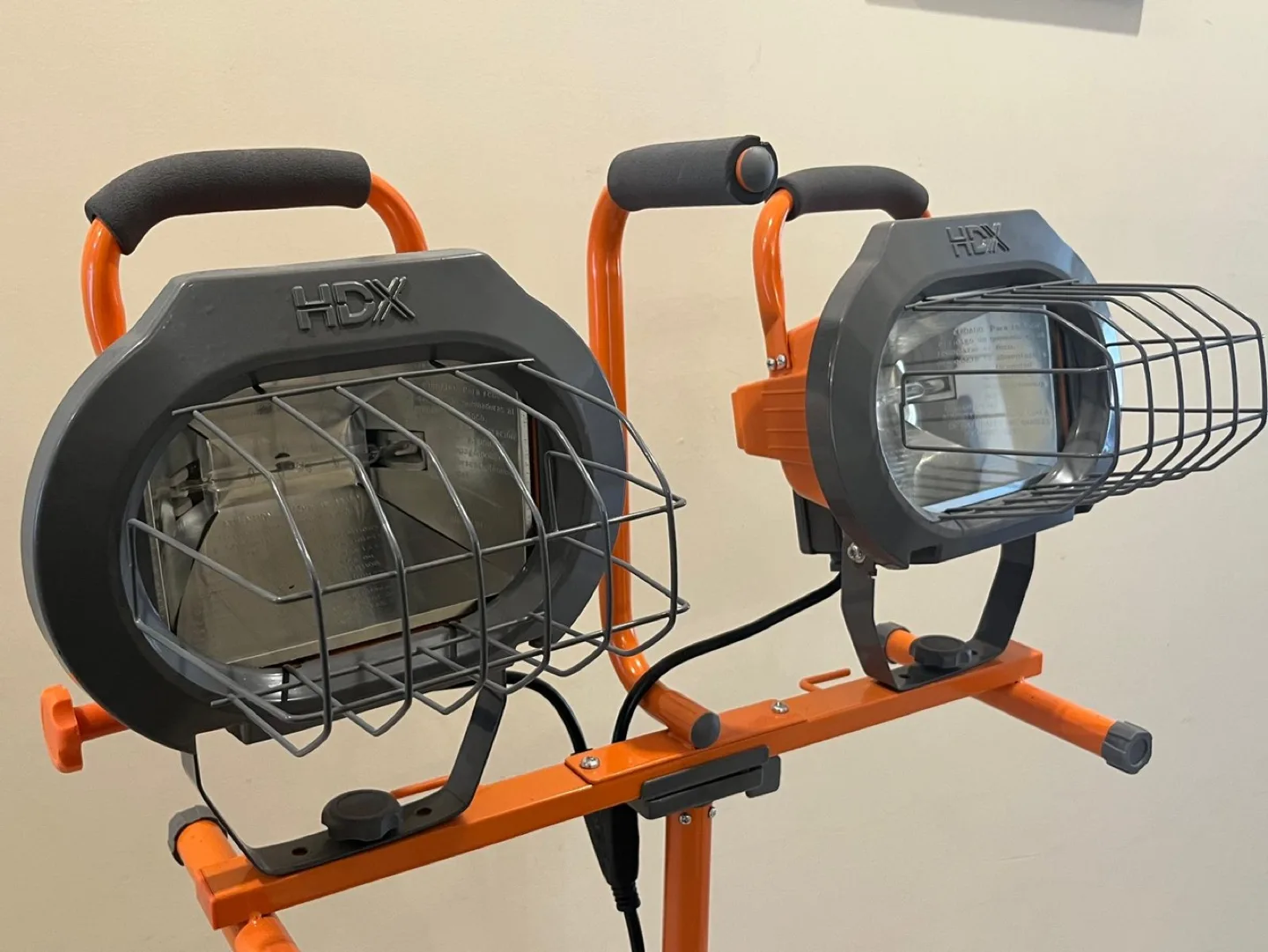 Halogen twin lights with stand image indicator(3)