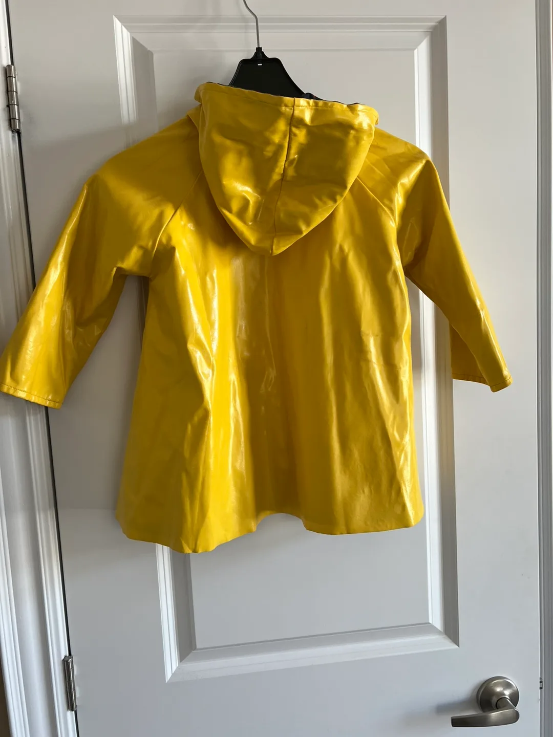 Adorable Yellow Toddler Raincoat.  🥕 image indicator(2)
