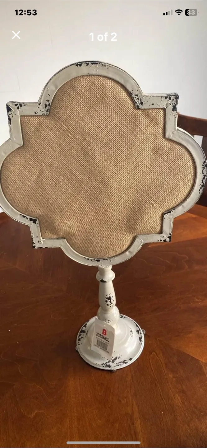 White and Burlap pedestal Display Stand image indicator(2)
