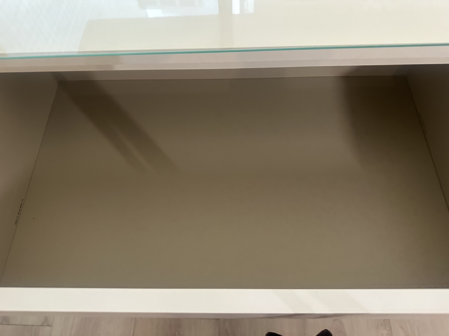 IKEA MALM 6-Drawer Dresser with Glass Top - photo 2