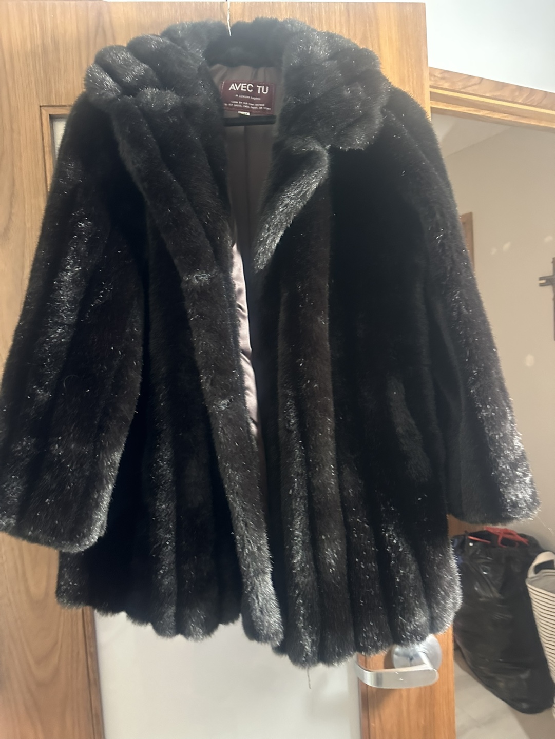 Avec Tu Black faux Fur Coat