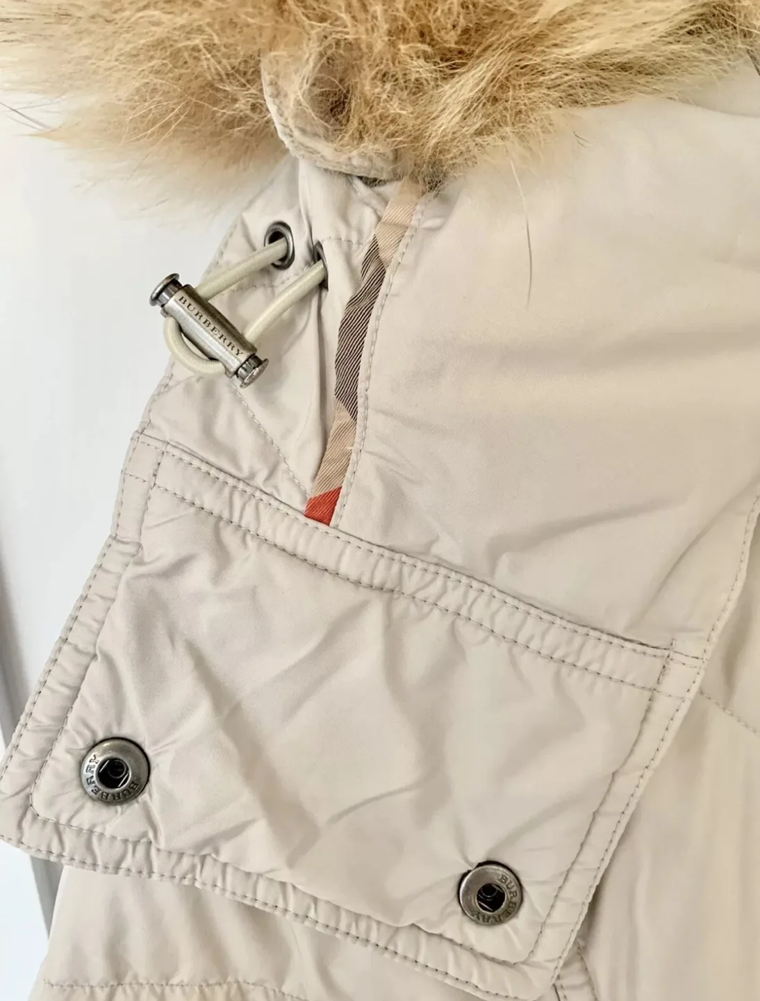 Burberry Cream Quilted Jacket image indicator(7)