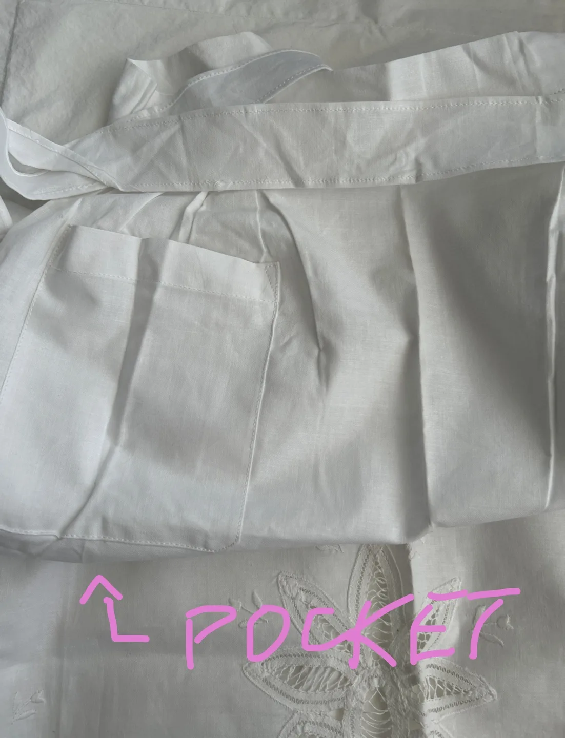 Vintage White Cotton Half Apron with Lace Detail image indicator(3)