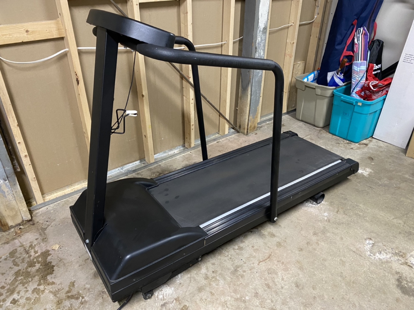 Treadmill - photo 2