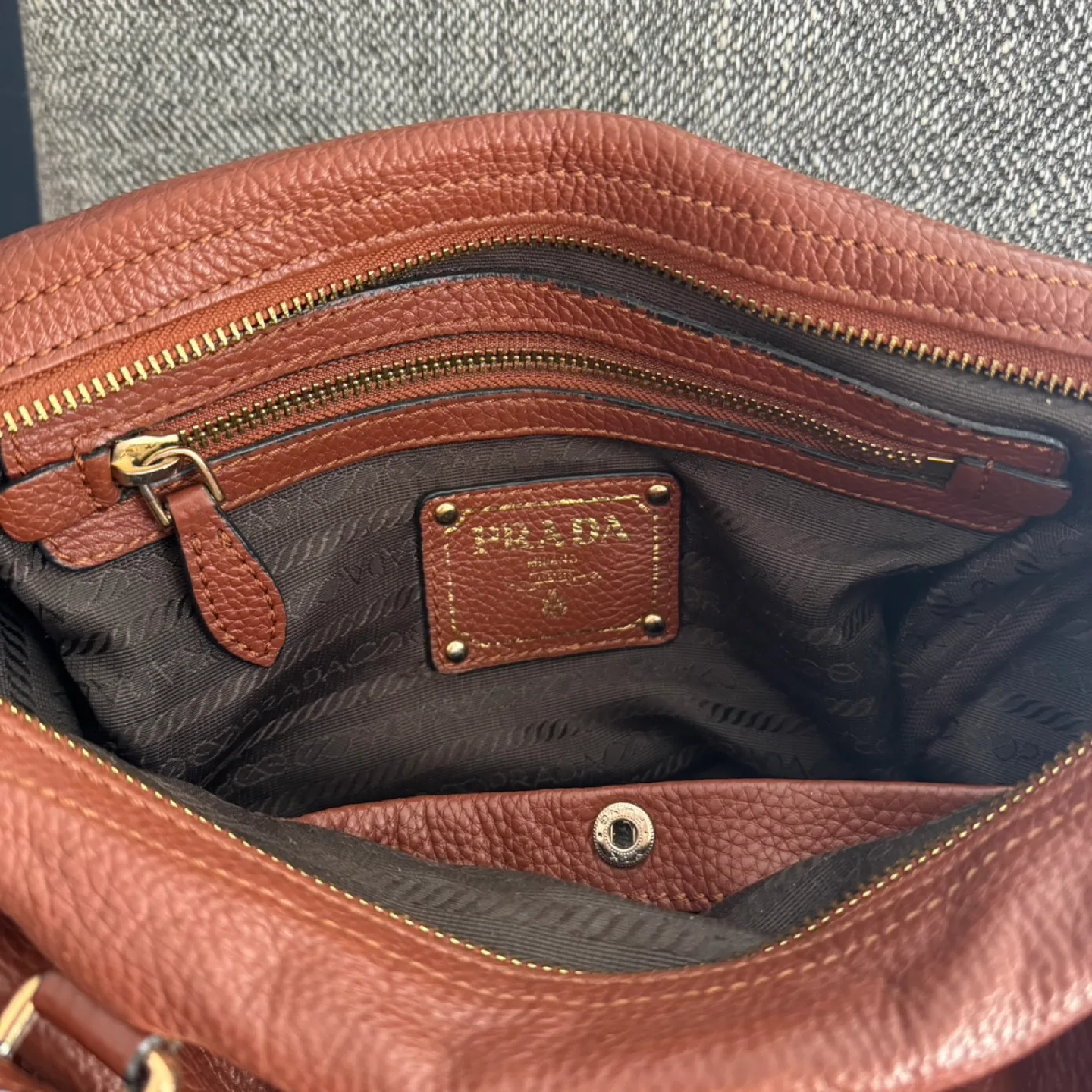 Brown Leather Handbag image indicator(9)