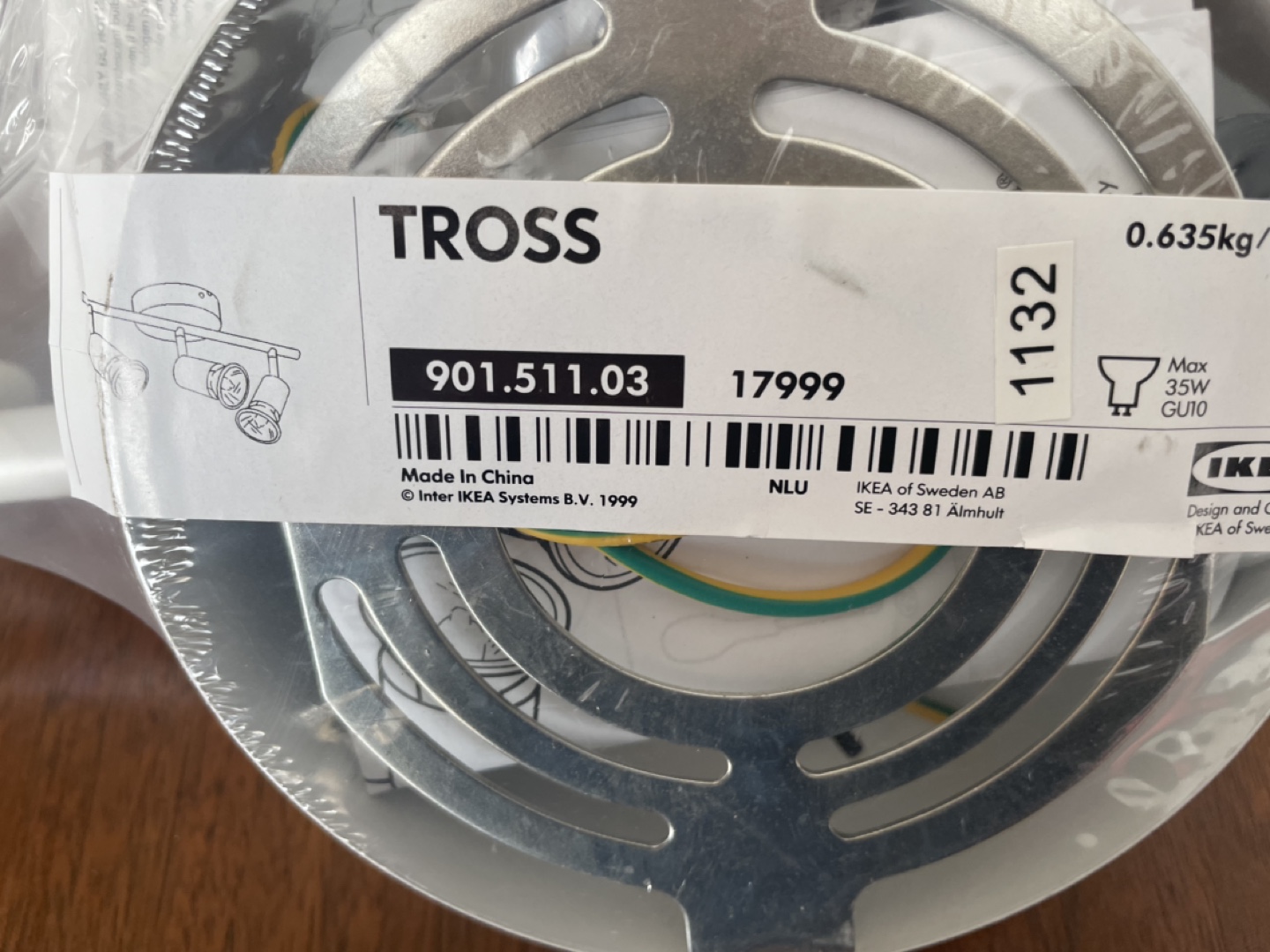 New in box IKEA TROSS 3-Light Track Lighting Kit - White - photo 3