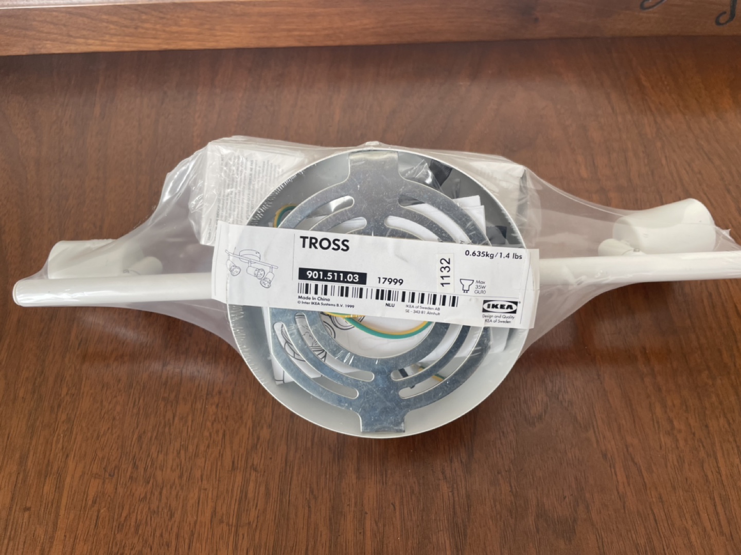 New in box IKEA TROSS 3-Light Track Lighting Kit - White - photo 2