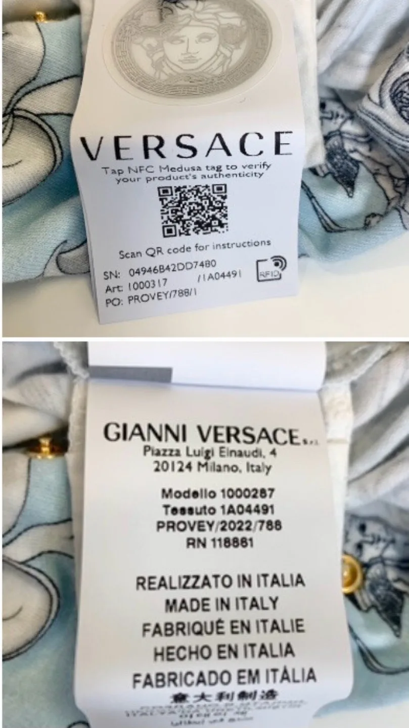 Versace Baby Boy Sleeper Onsie Sleepsuit image indicator(6)