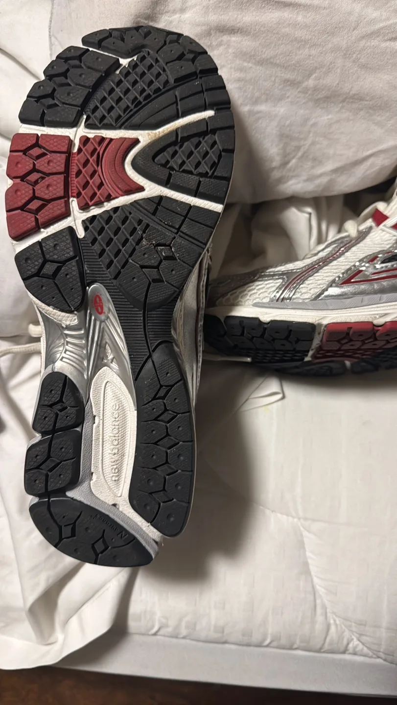 New Balance 1906 r like new thumbnail