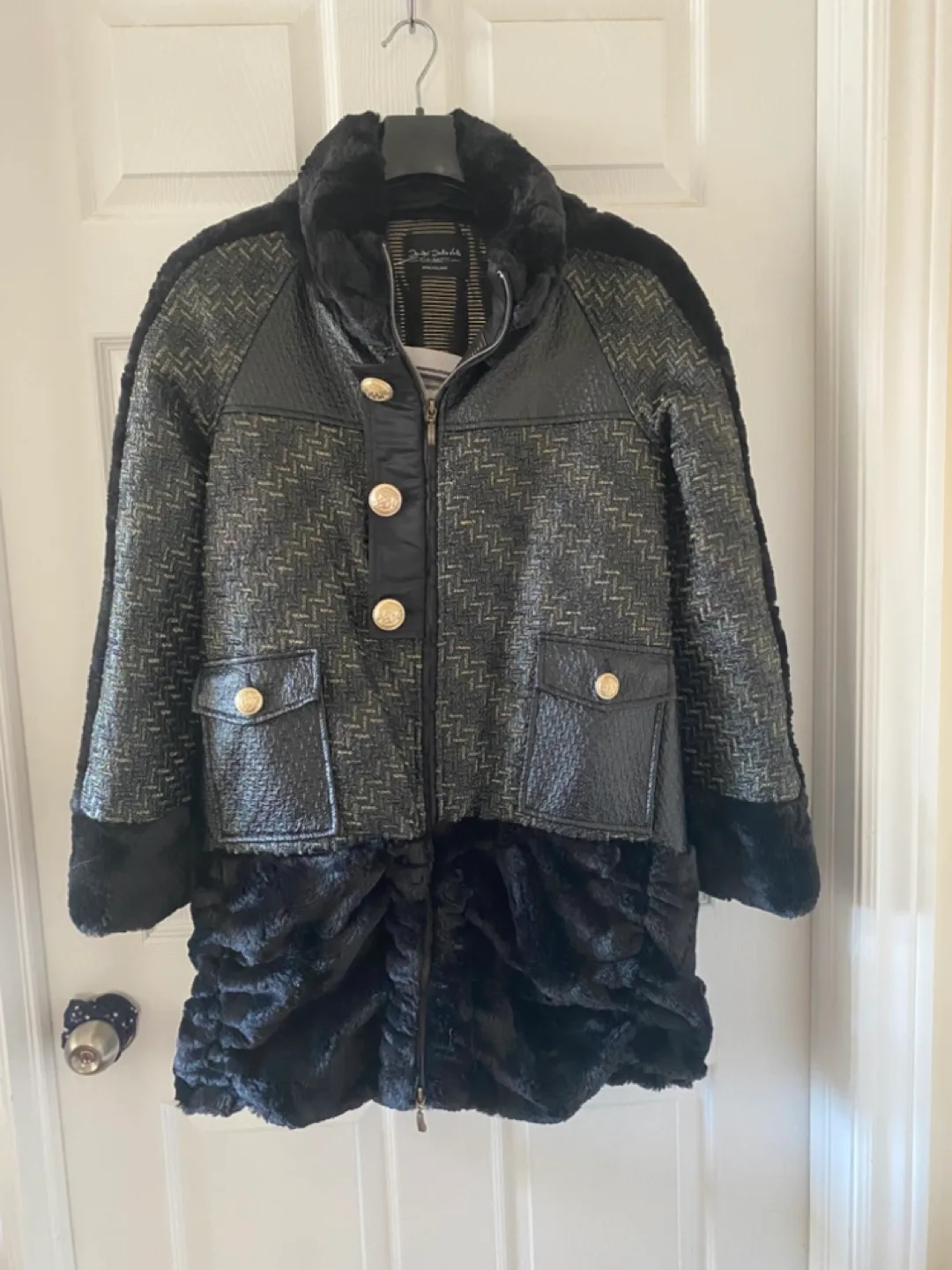 Elisa Caberti Sono Italino Faux Fur Trim Coat image indicator(4)