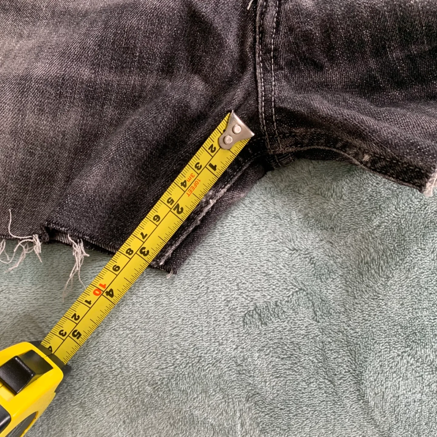 Made in Italy Women's Denim Shorts image indicator(8)