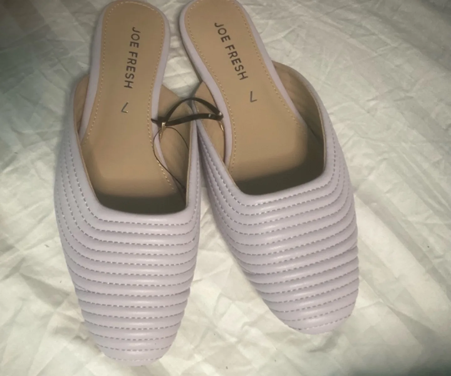 Women’s Lavender quilted Flats - Size 7 🏈 image indicator(3)