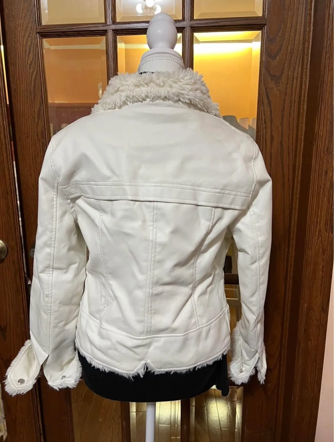 🏈White Faux Leather Jacket with Sherpa Collar and Cuffs image indicator(3)