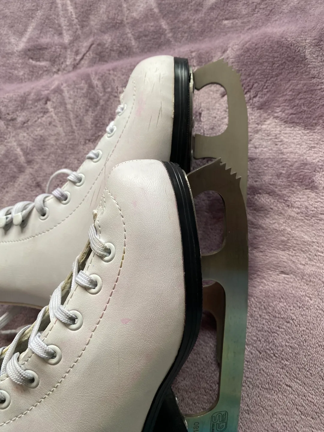 Girls Hespeler Figure Skates - Size Y11 image indicator(3)