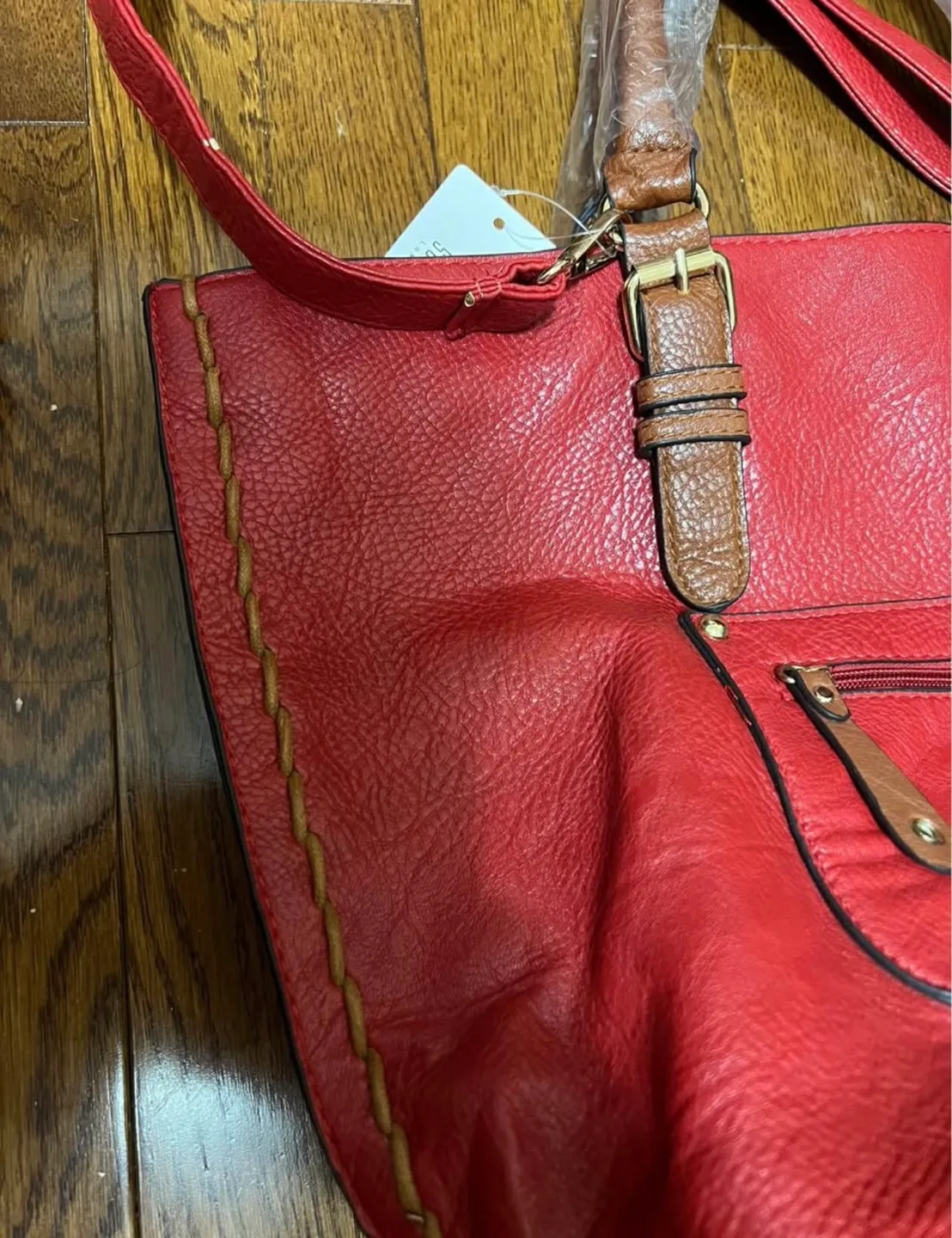 New Red Tote Bag Set with Matching Pouch image indicator(4)