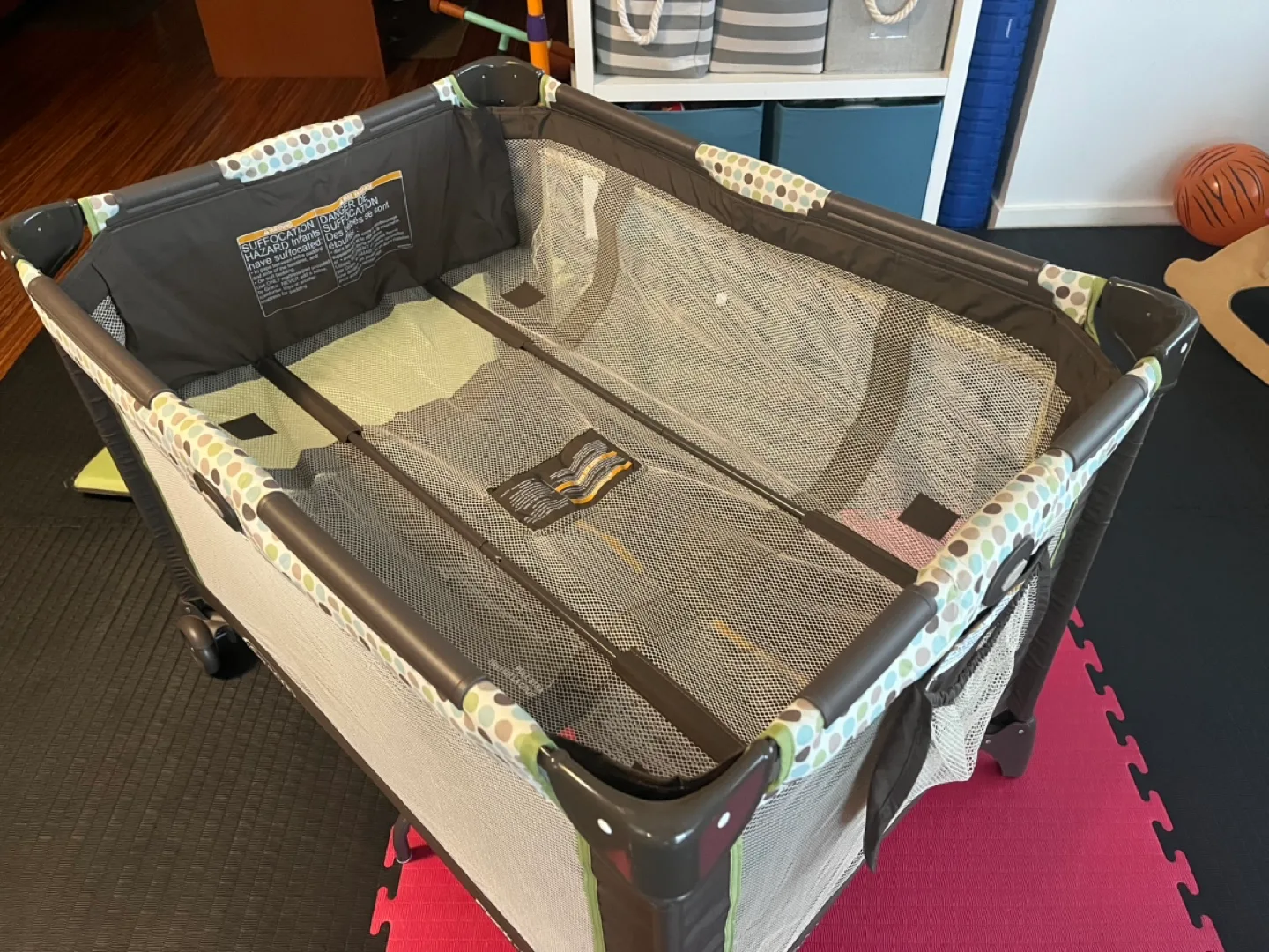 Graco Pack 'n Play Playard image indicator(3)